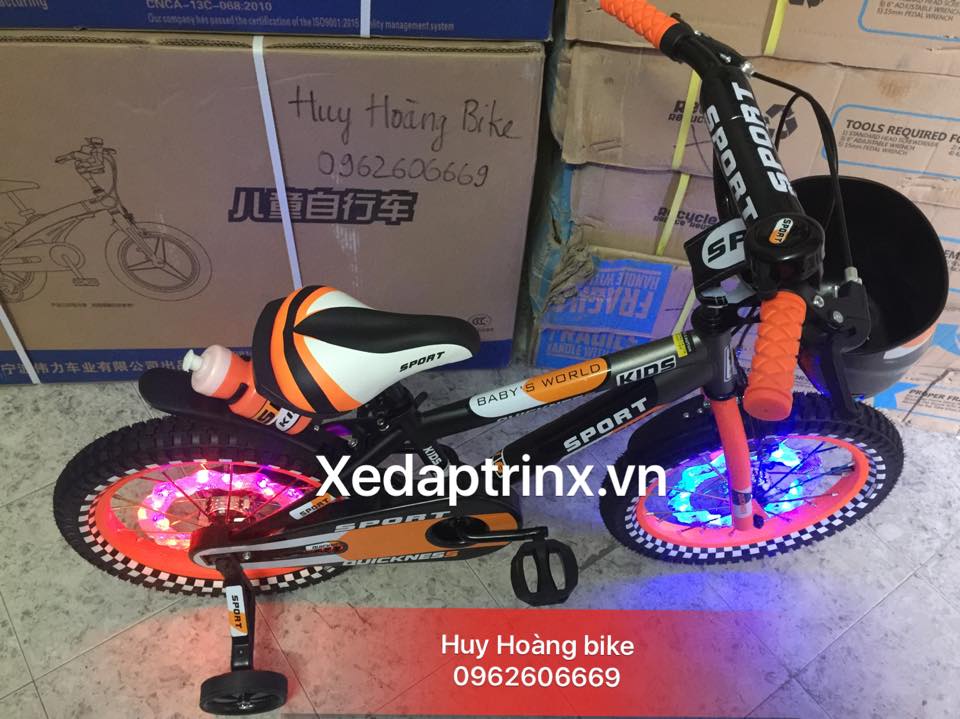 Xe đạp trẻ em 5 tuổi ớ Cầu Giấy .